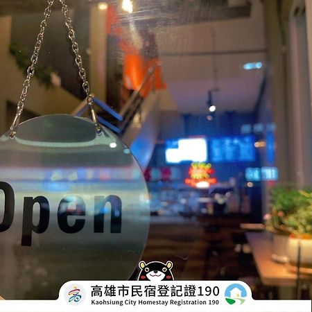 Like Hostel & Bar Lounge Kaohsiung Exterior photo